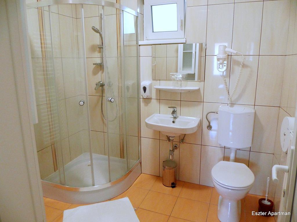 Eszter Apartman Бекешчаба Екстер'єр фото