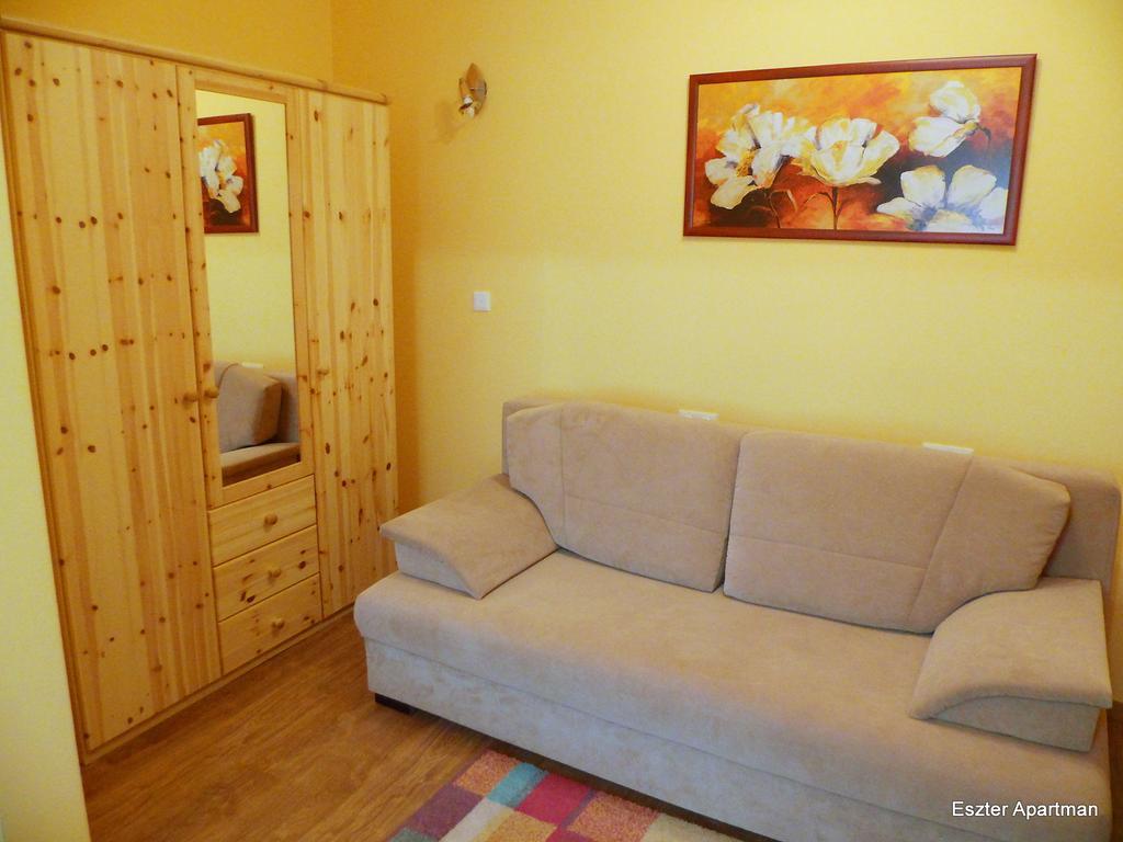 Eszter Apartman Бекешчаба Екстер'єр фото