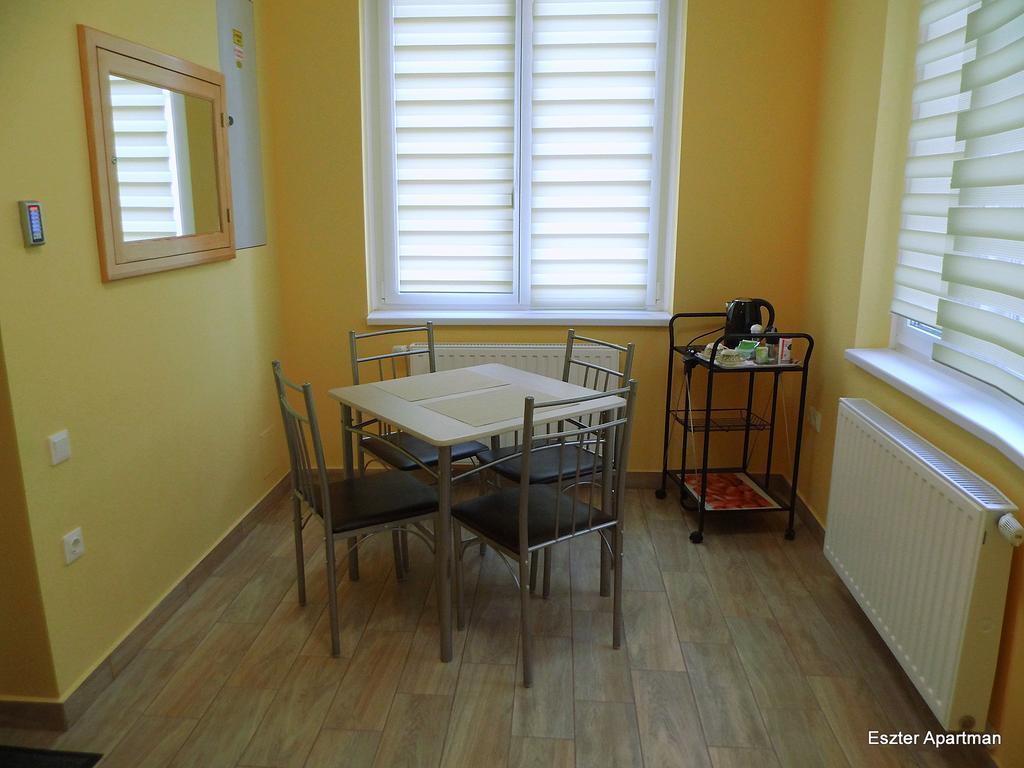 Eszter Apartman Бекешчаба Екстер'єр фото